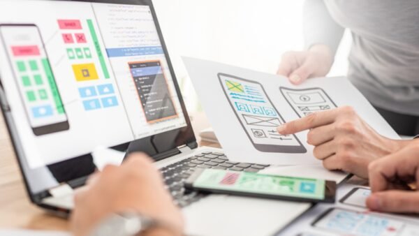 UX vs. UI: ¿Cuál es la Diferencia y por qué Importa en el Diseño Web?